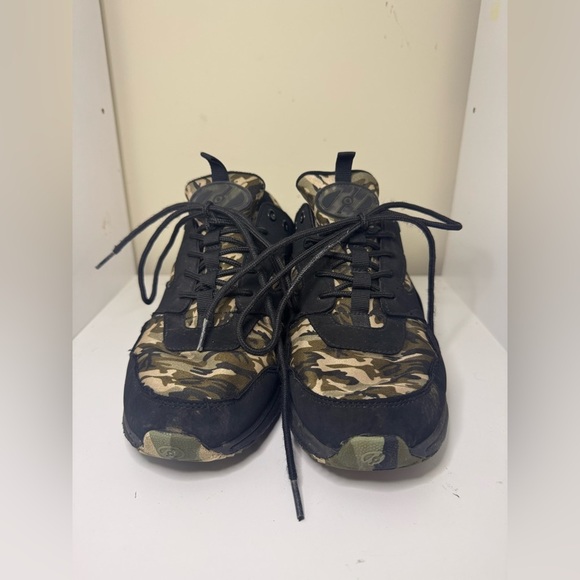 Heelys Force Sneakers Size 5 Youth Camouflage Black Green - Picture 1 of 8